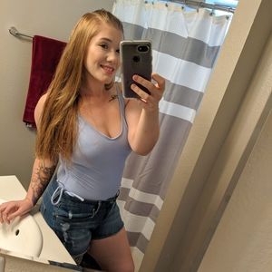 Meet your Posher, Deanna